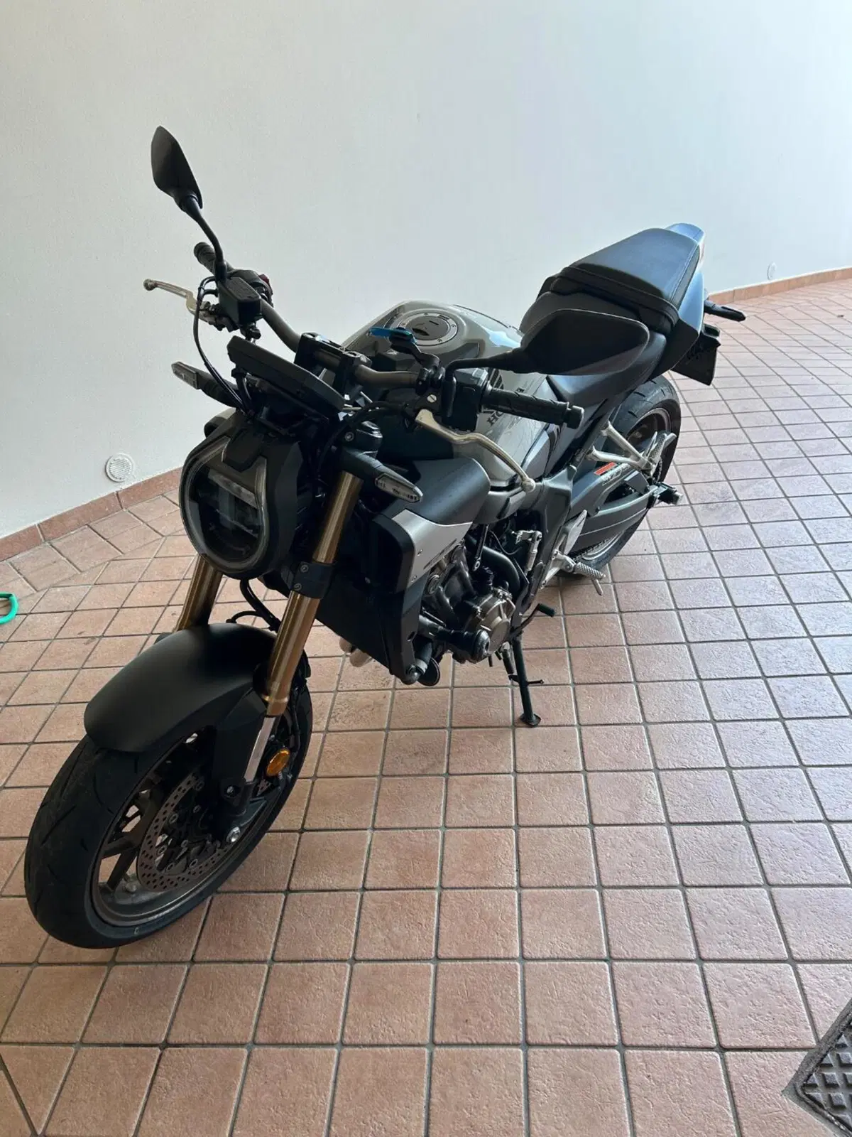 Honda CB 650 R E-Clutch (2024 - 26)