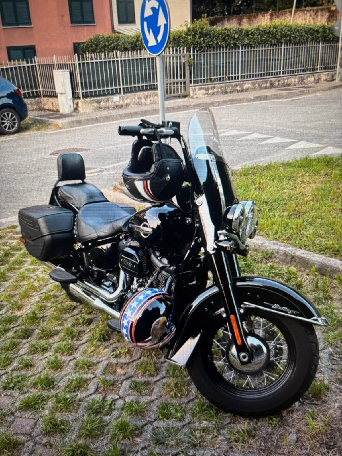Harley-Davidson 114 Heritage Classic (2018 - 20) - FLHCS (2)
