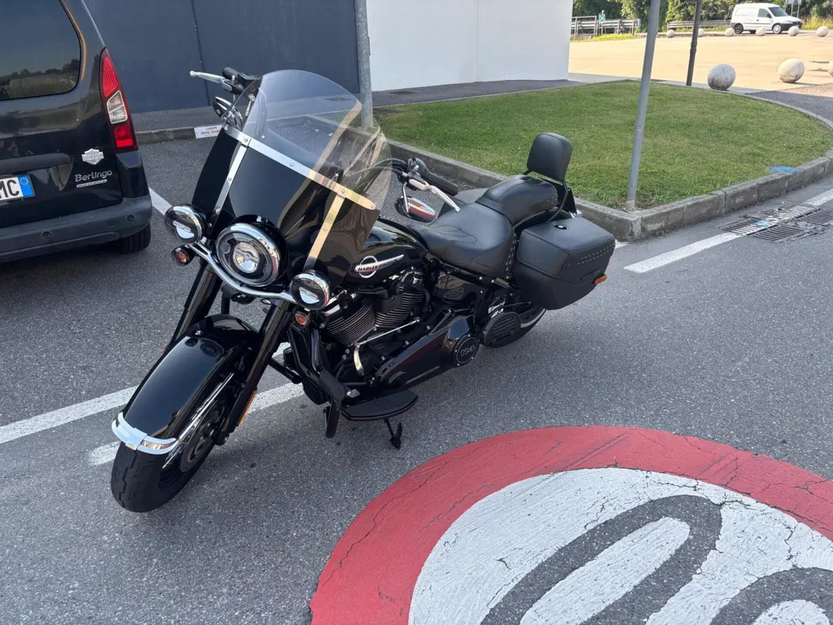 Harley-Davidson 114 Heritage Classic (2018 - 20) - FLHCS (10)