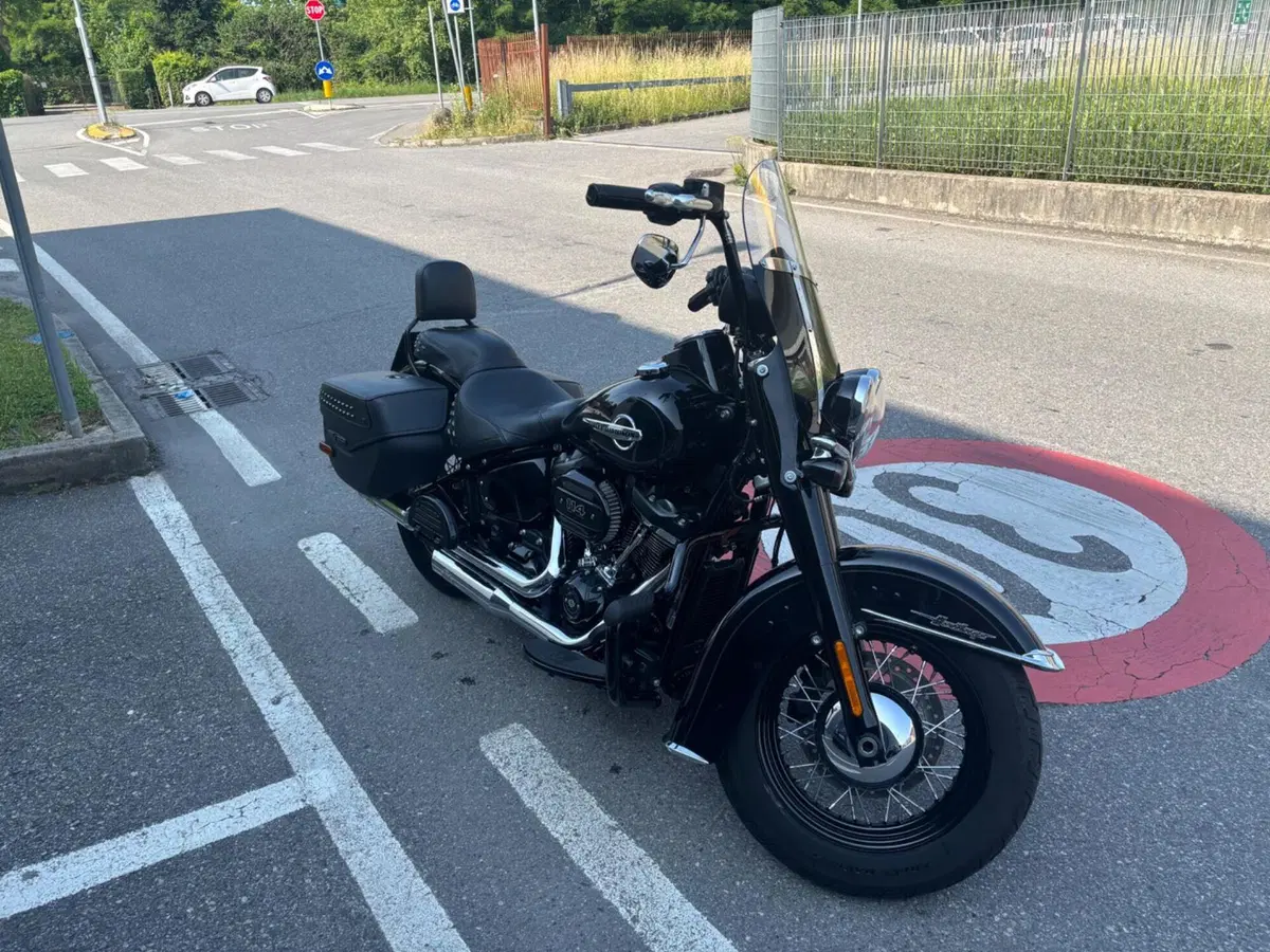 Harley-Davidson 114 Heritage Classic (2018 - 20) - FLHCS (13)