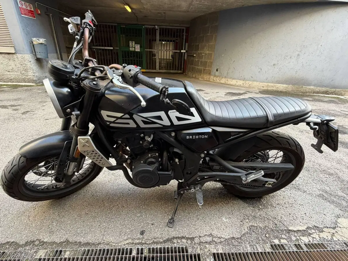 Brixton Motorcycles Crossfire 500 X (2020) (3)