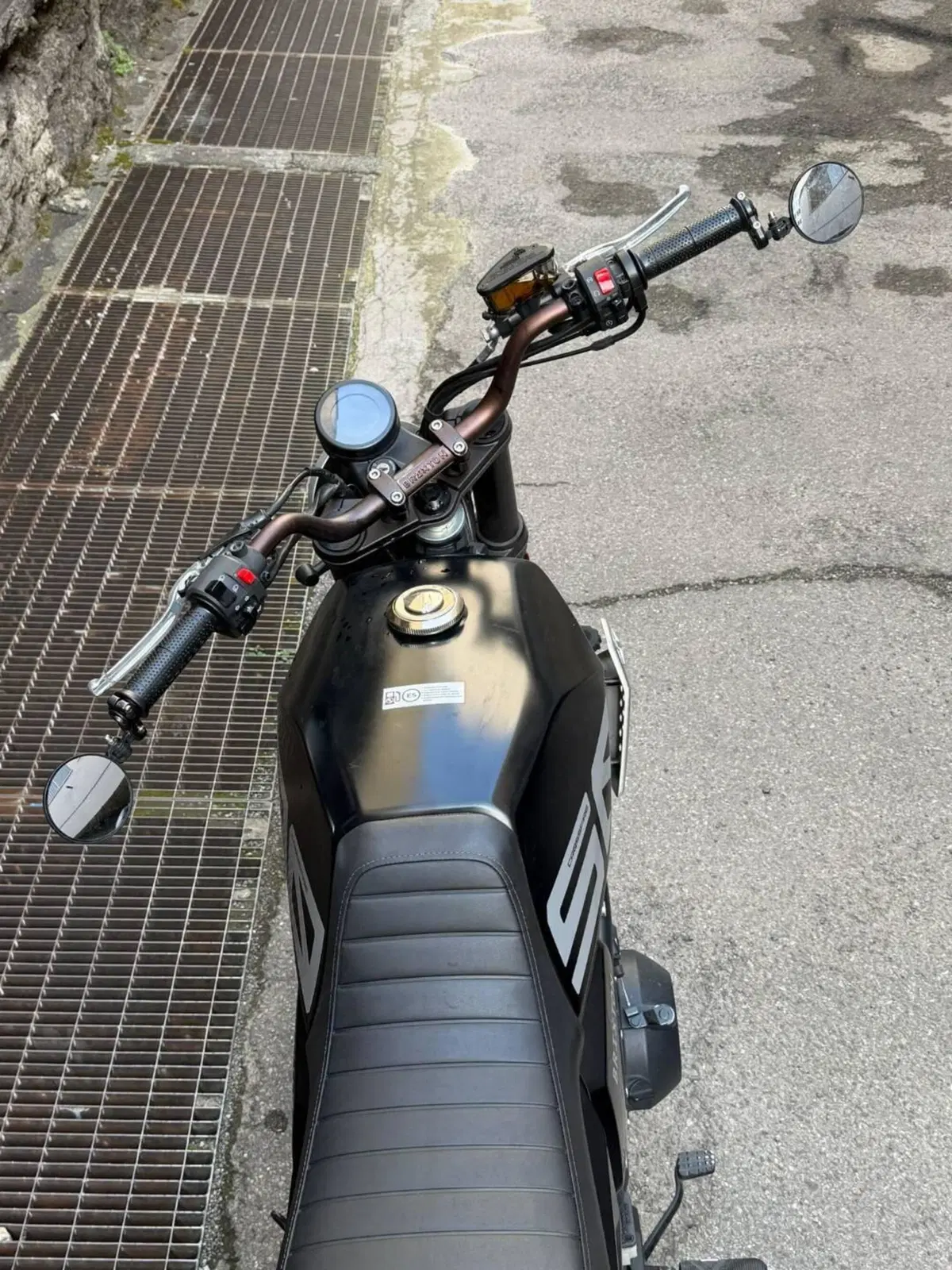 Brixton Motorcycles Crossfire 500 X (2020) (4)