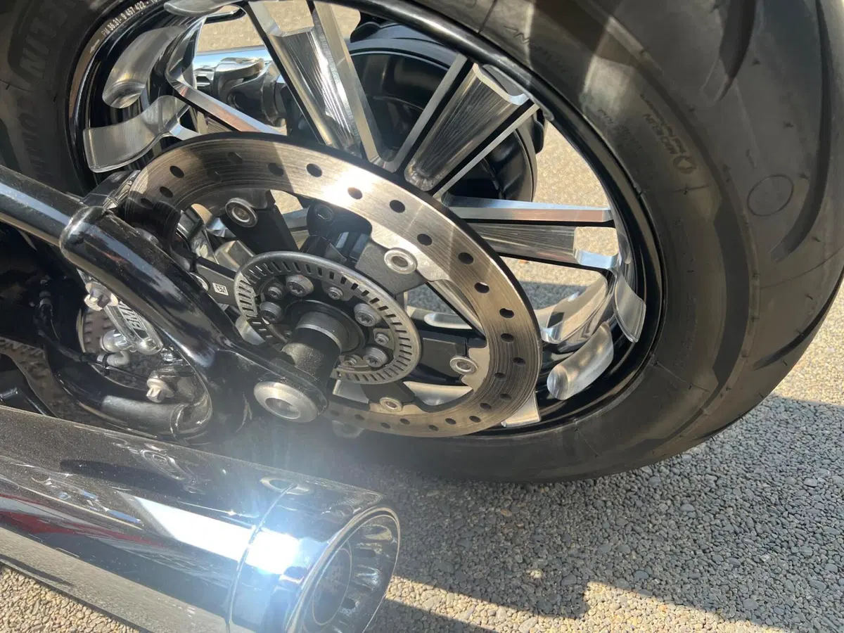 Bmw R 18 100 Years (2023) (11)