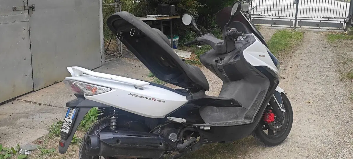 Kymco Xciting 300i R (2007 - 14) (6)