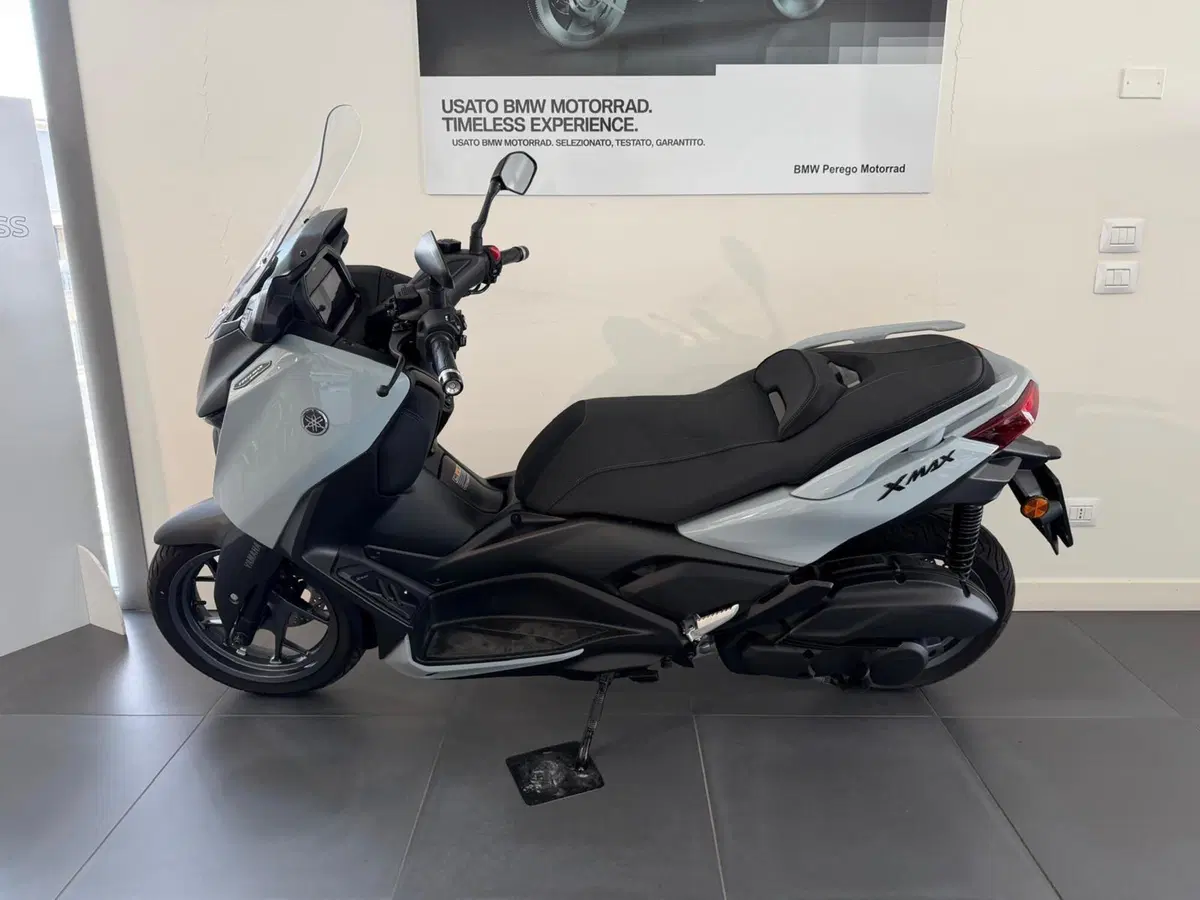 Yamaha X-Max 125 Tech Max+ (2025 - 26) (4)