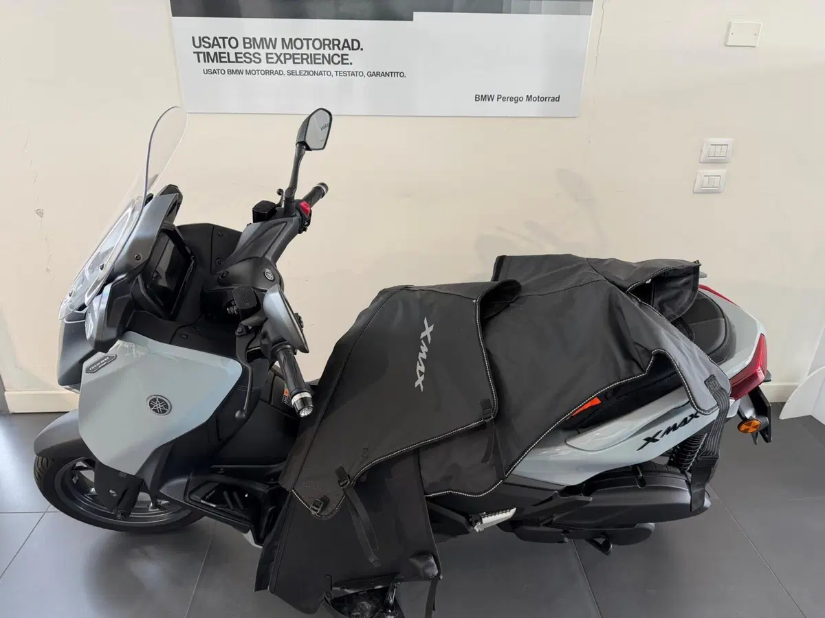 Yamaha X-Max 125 Tech Max+ (2025 - 26) (7)