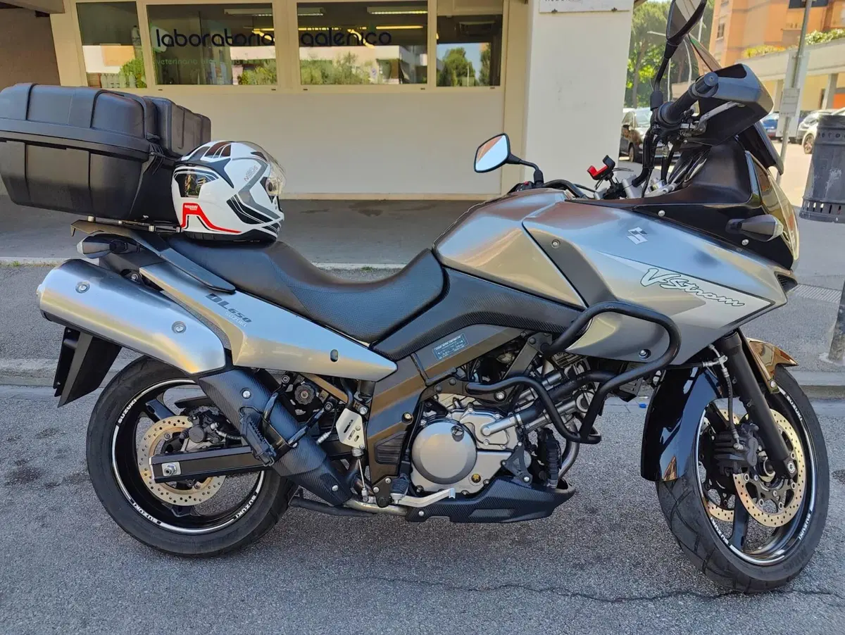 Suzuki V-Strom 650 (2008 - 11) (2)