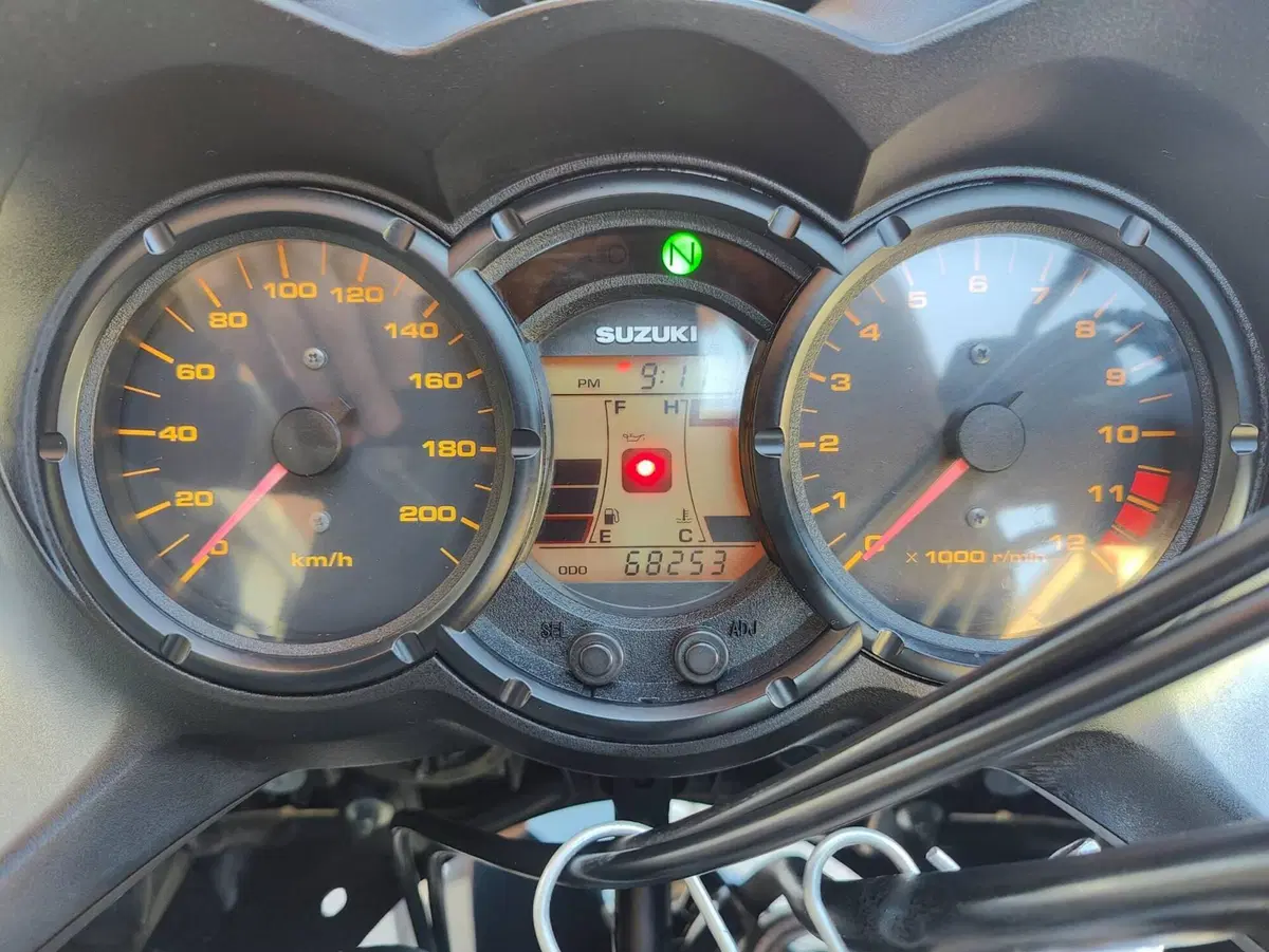Suzuki V-Strom 650 (2008 - 11) (6)