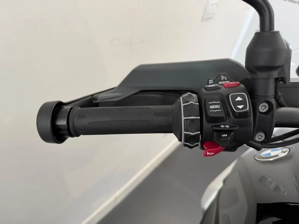 Bmw R 1300 GS Triple Black (2023 - 26) (6)