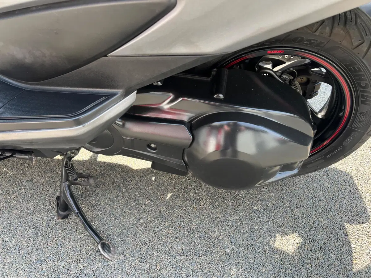 Suzuki Burgman AN 400 Lux ABS (2012 - 17) (9)