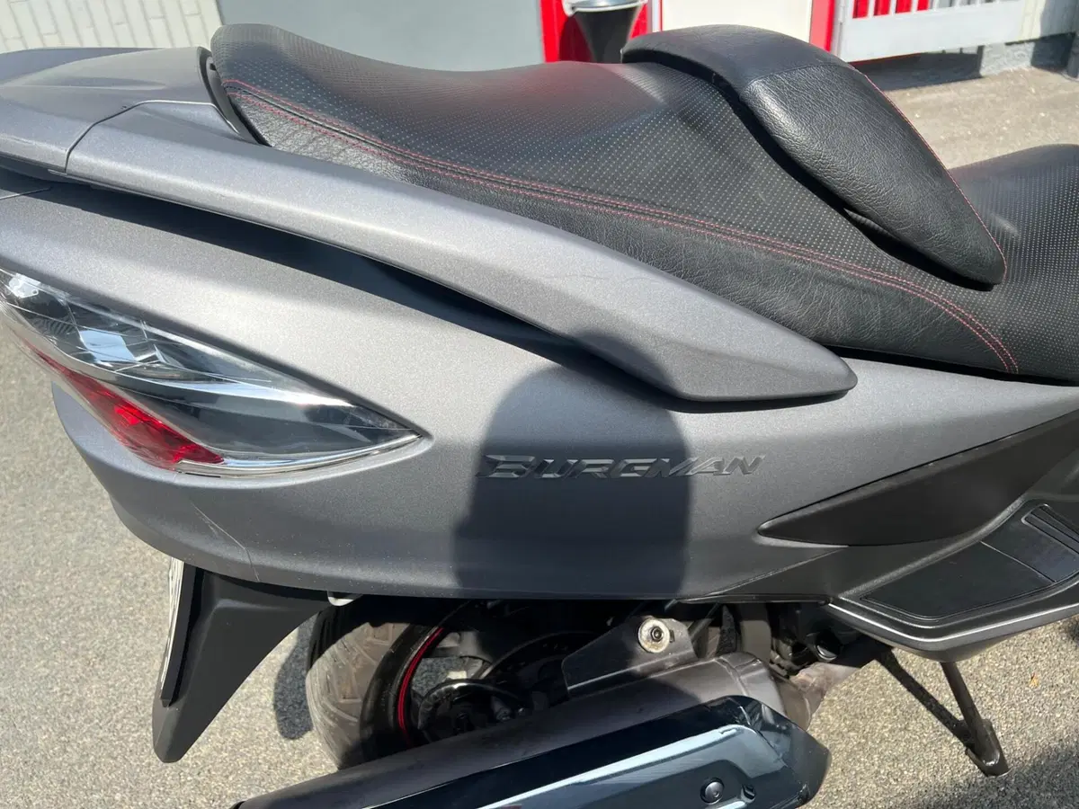 Suzuki Burgman AN 400 Lux ABS (2012 - 17) (6)