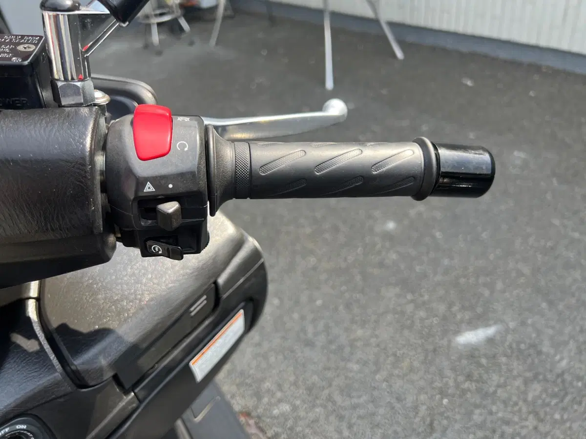 Suzuki Burgman AN 400 Lux ABS (2012 - 17) (12)