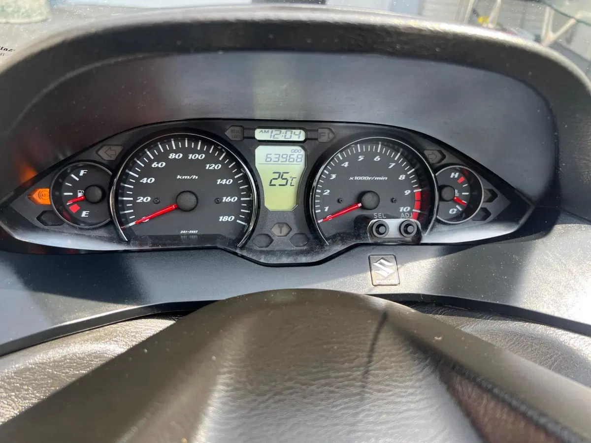 Suzuki Burgman AN 400 Lux ABS (2012 - 17) (5)
