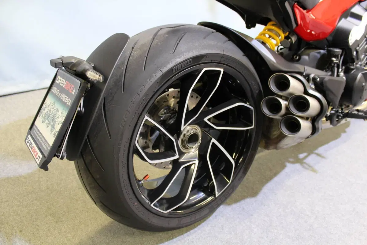 Ducati Diavel V4 (2023 - 26) (6)