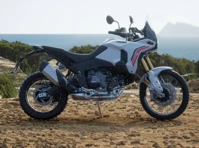 Ducati DesertX (2026) nuova