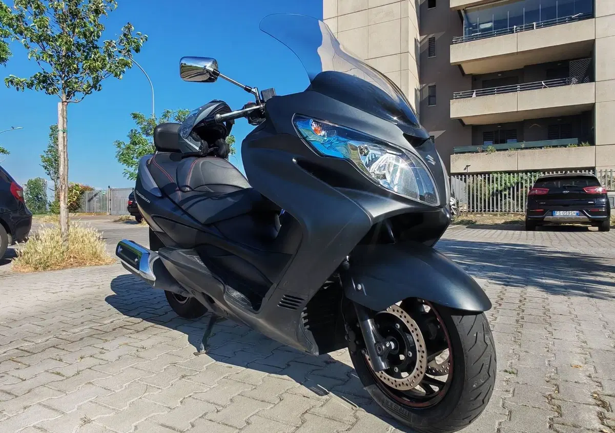 Suzuki Burgman AN 400 Lux (2012 - 16) (2)