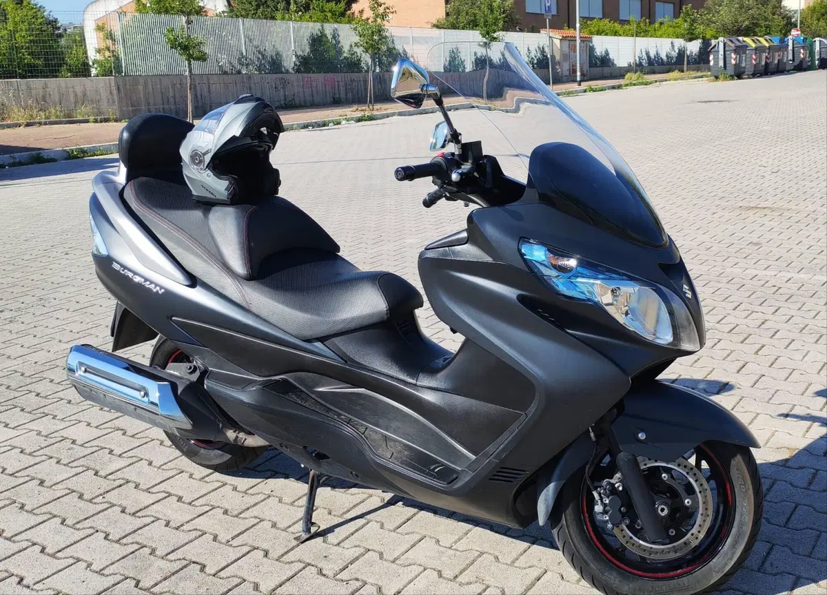 Suzuki Burgman AN 400 Lux (2012 - 16) (5)