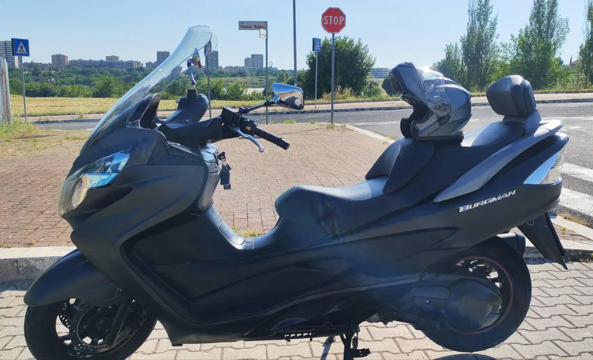 Suzuki Burgman AN 400 Lux (2012 - 16) (8)