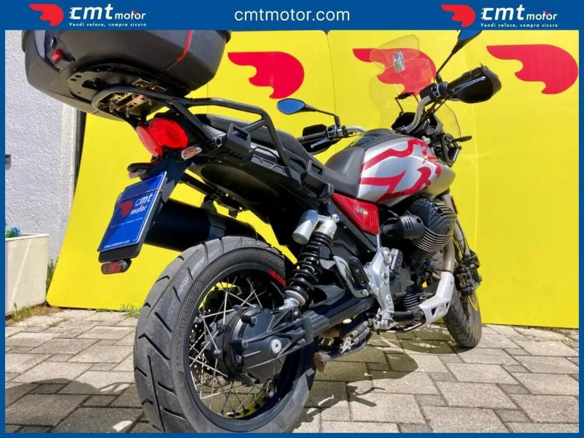 Moto Guzzi V85 TT (2019 - 20) (4)
