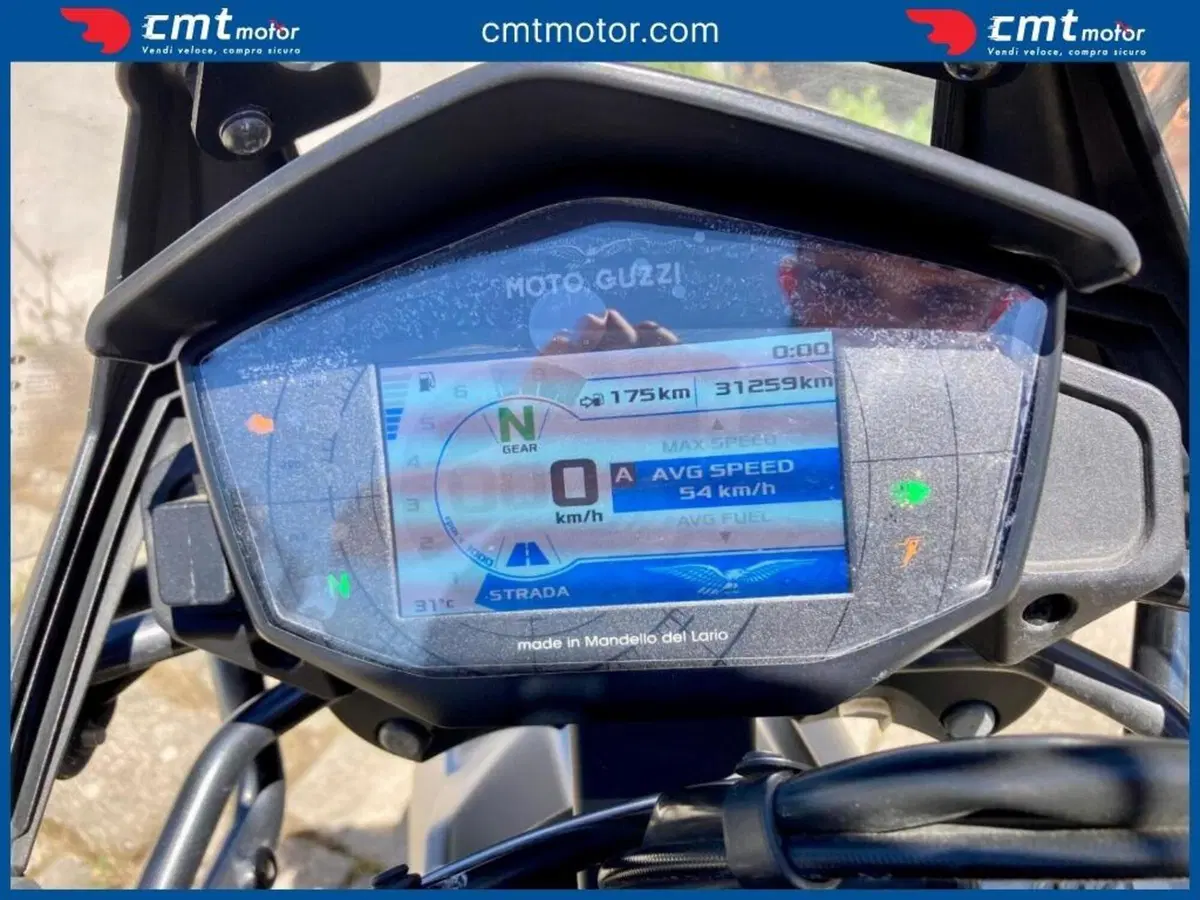 Moto Guzzi V85 TT (2019 - 20) (5)