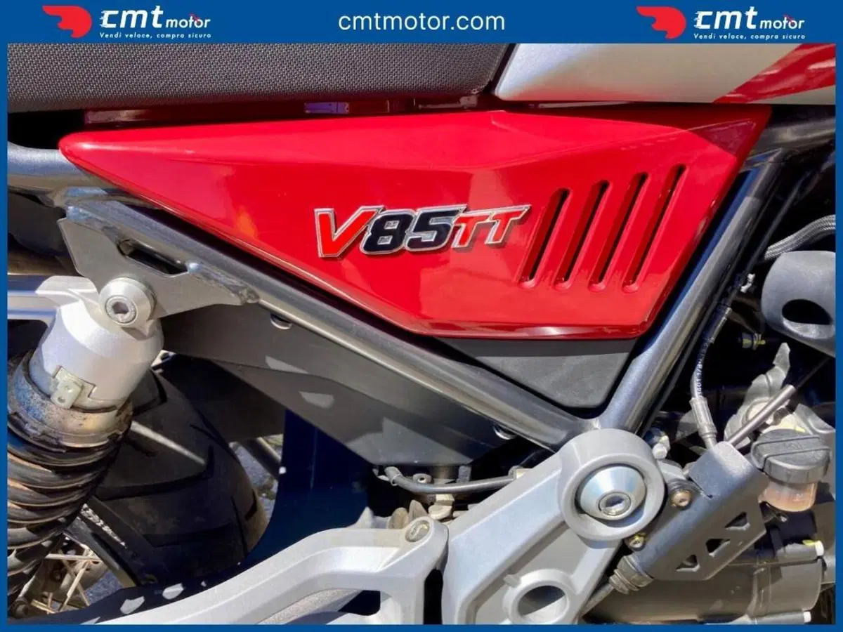 Moto Guzzi V85 TT (2019 - 20) (7)