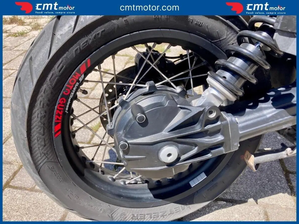 Moto Guzzi V85 TT (2019 - 20) (12)