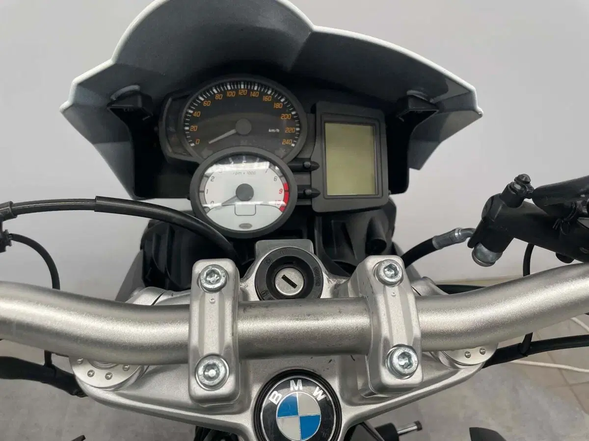 Bmw F 800 R (2009 - 11) (9)