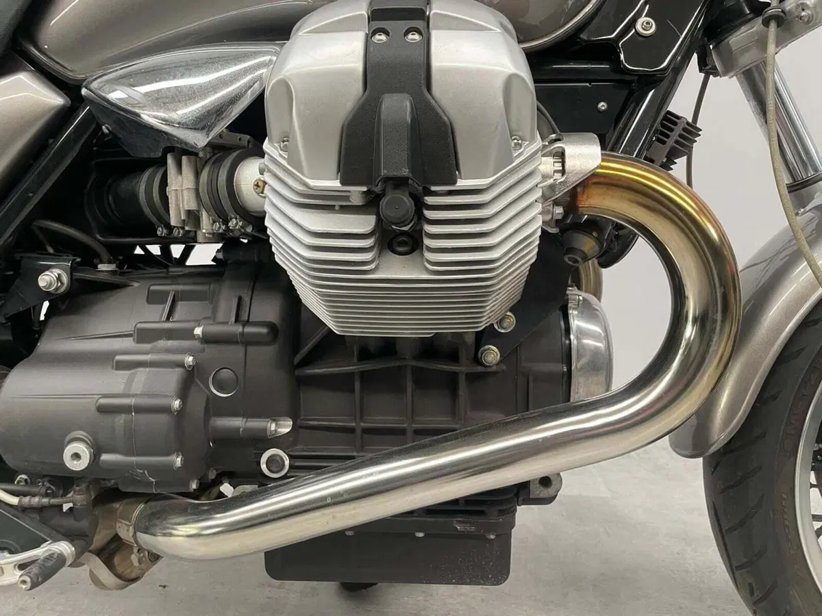 Moto Guzzi Bellagio (2007 - 14) (5)