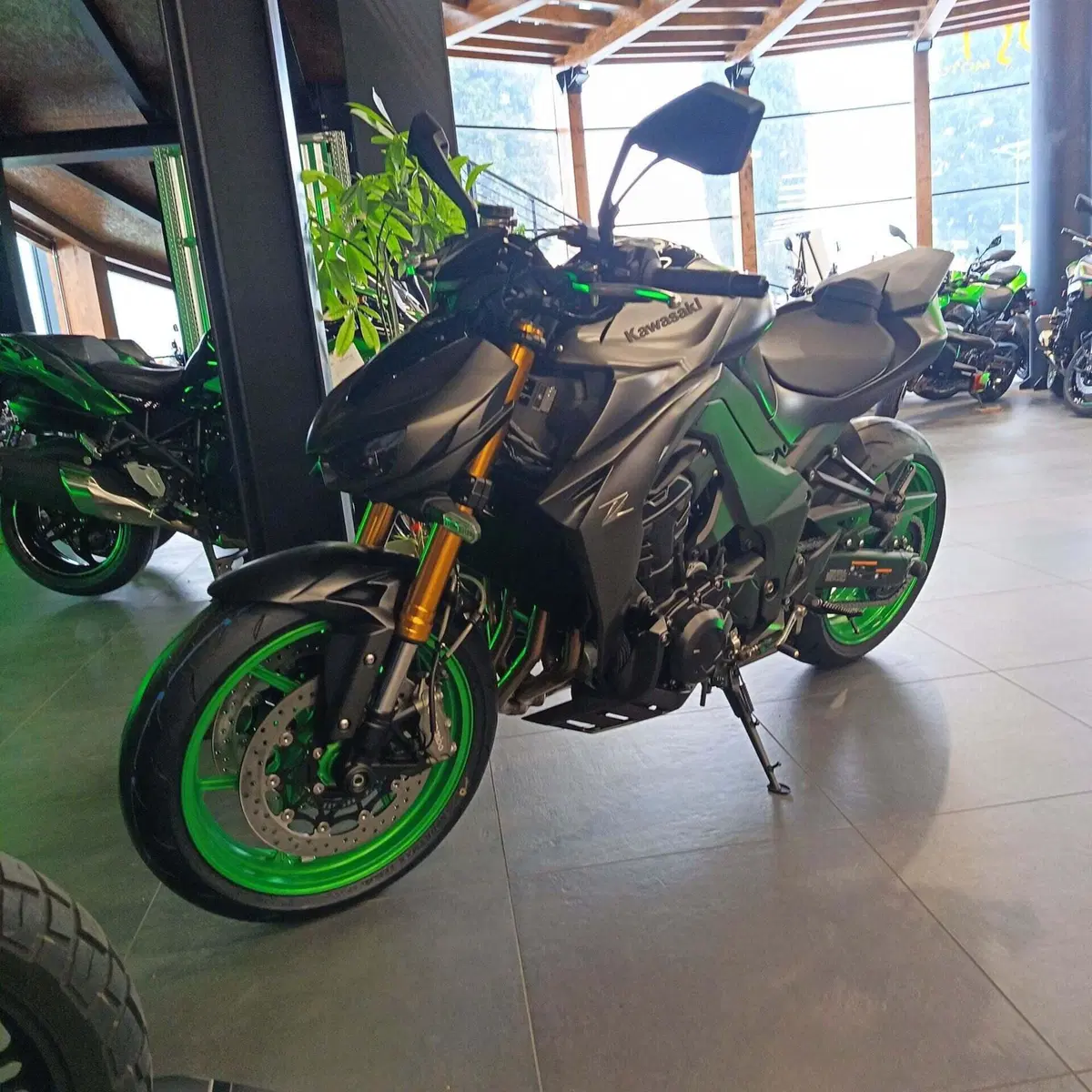 Kawasaki Z 1100 SE (2026) (7)