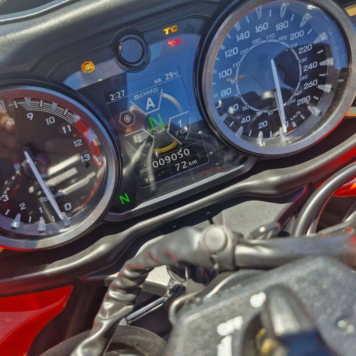Suzuki GSX 1300 R Hayabusa 25 Anniversary (2023 - 24) (12)