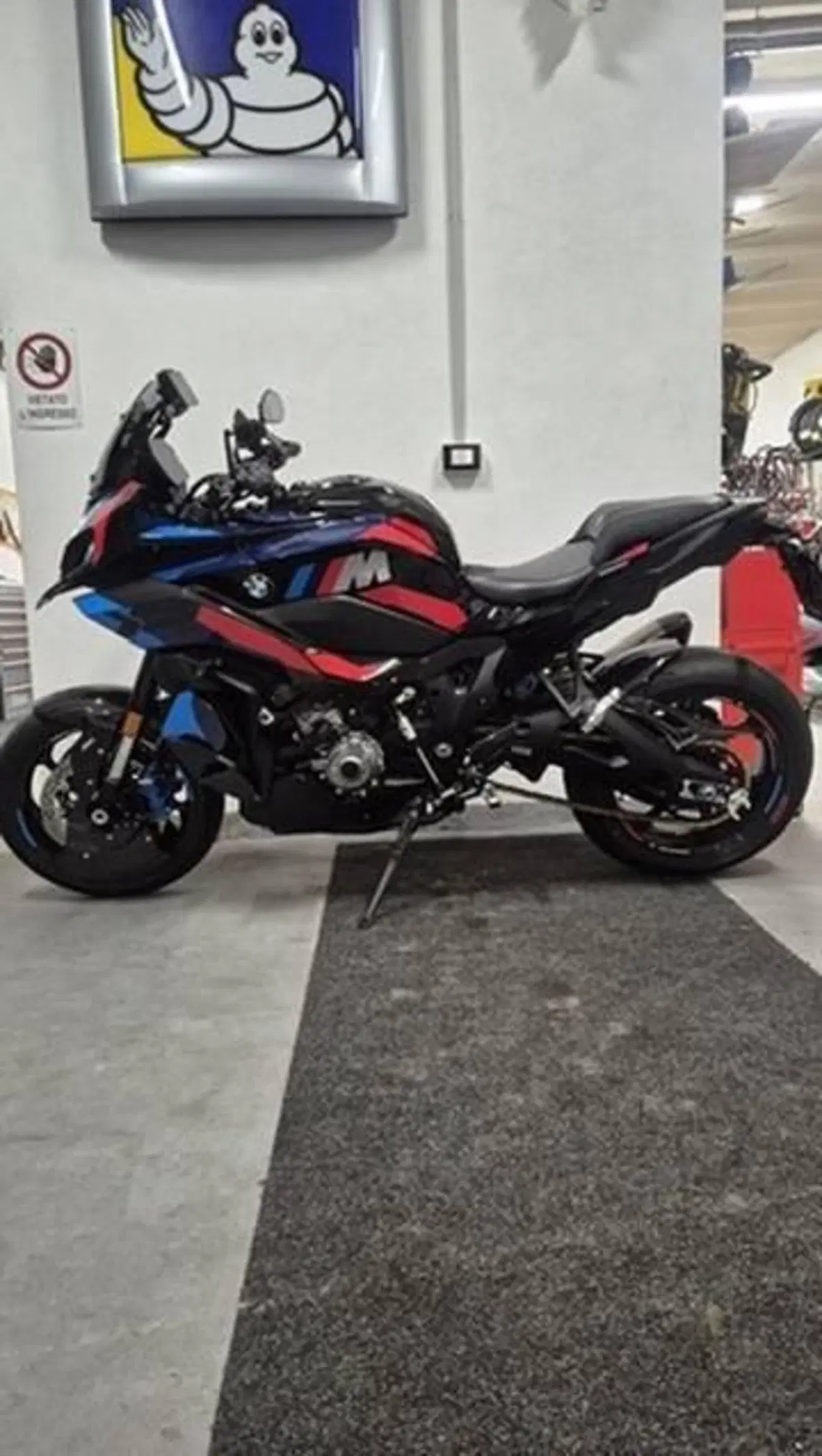 Bmw M 1000 XR (2024 - 26) (2)