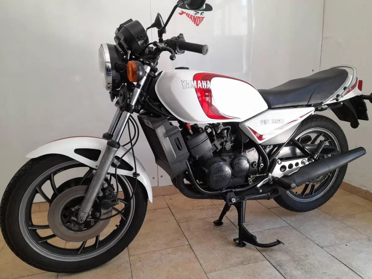 Yamaha RD 350 4LO (2)