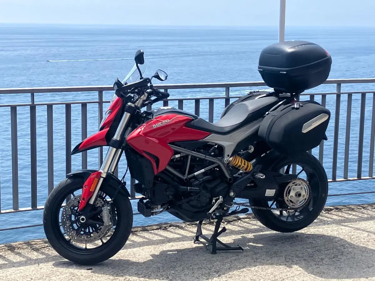 Ducati Hyperstrada 939 (2016 - 18) (3)