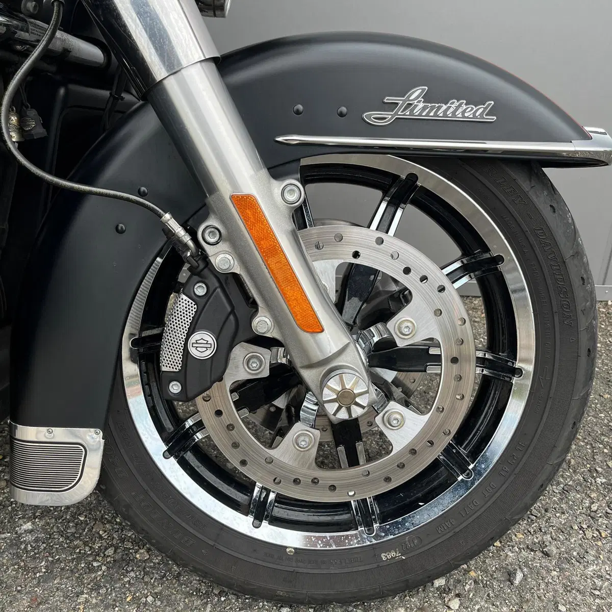 Harley-Davidson 114 Electra Glide Ultra Limited (2019) - FLHTK (2)