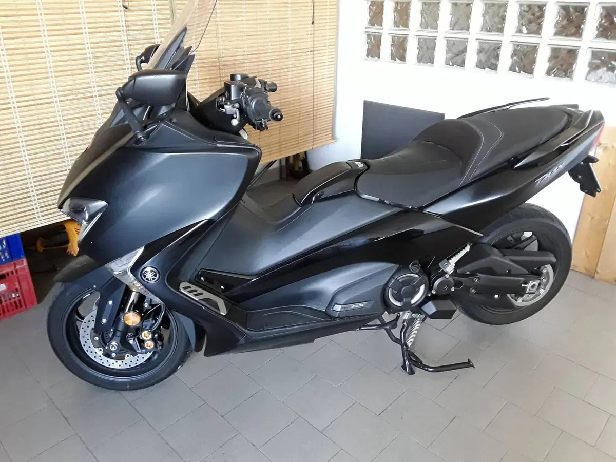 Yamaha T-Max 530 SX (2017 - 19) (2)
