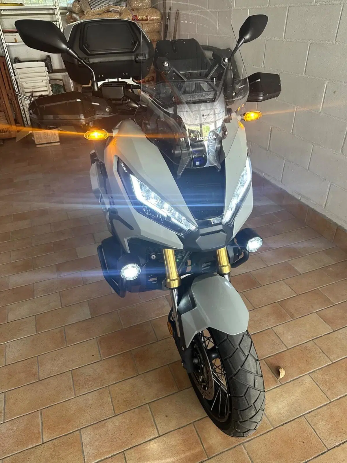 Honda X-ADV 750 DCT Travel (2021 - 24) (2)