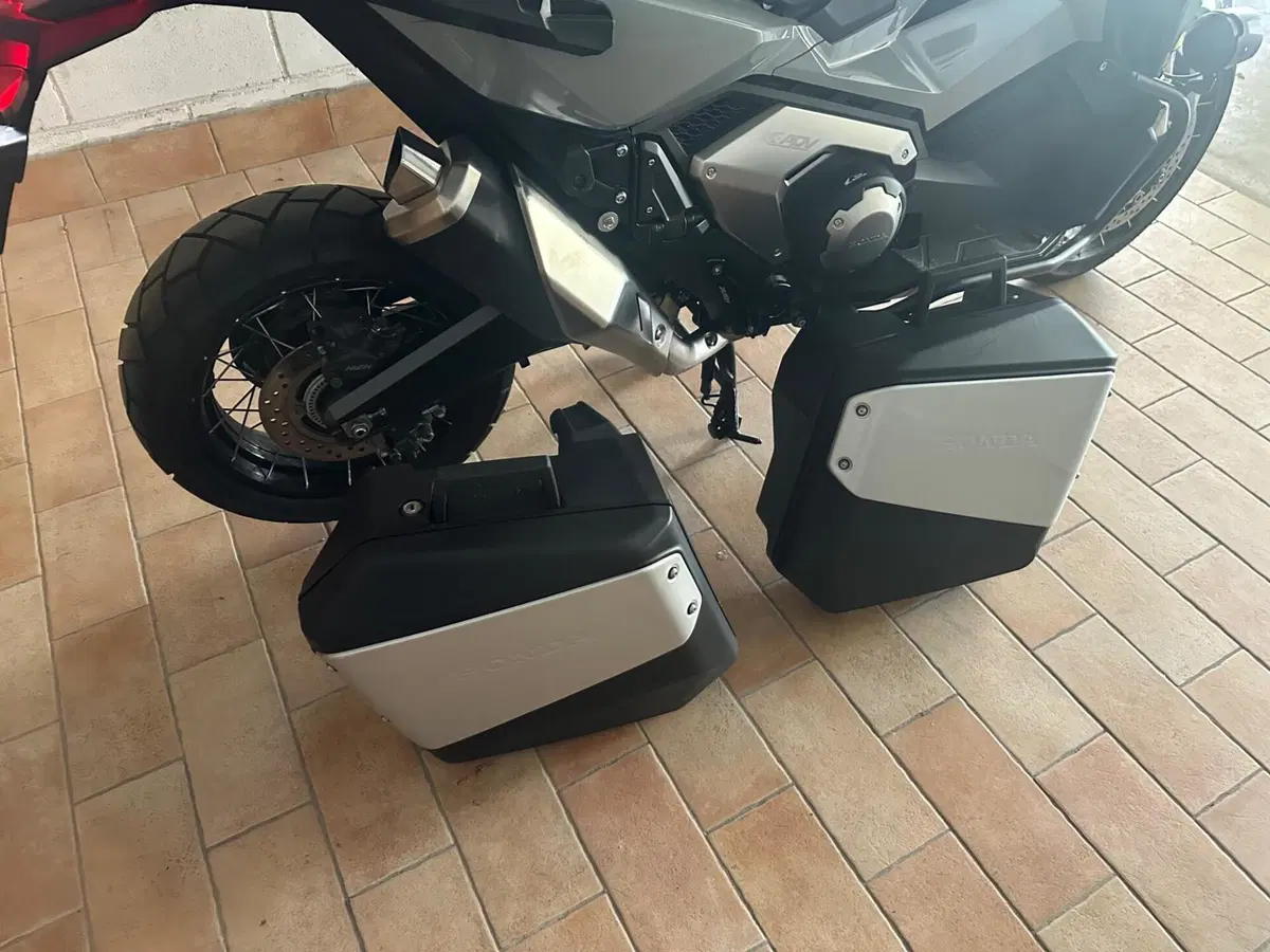Honda X-ADV 750 DCT Travel (2021 - 24) (7)