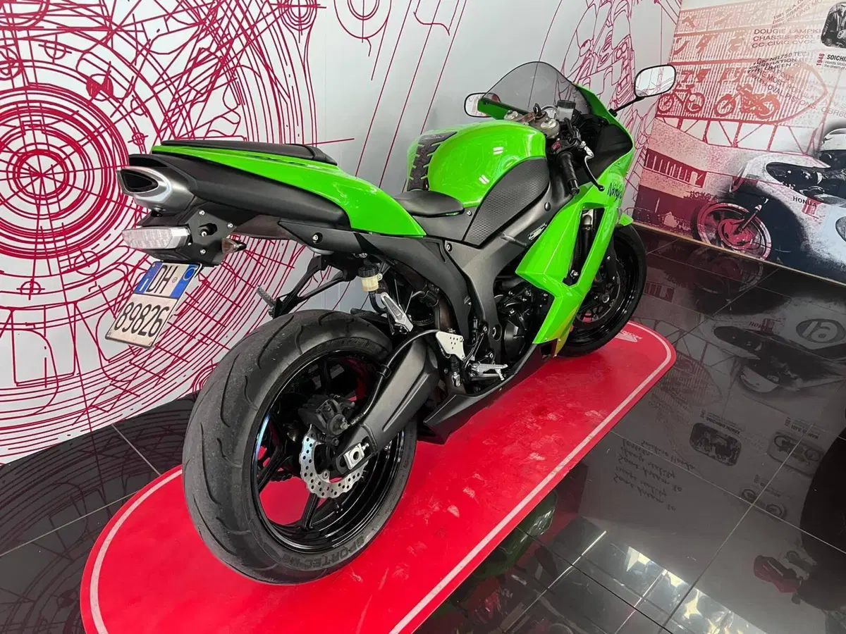 Kawasaki Ninja 600 ZX-6R (2007 - 08) (3)