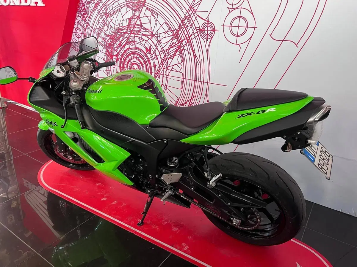 Kawasaki Ninja 600 ZX-6R (2007 - 08) (8)