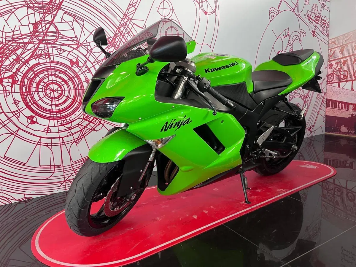 Kawasaki Ninja 600 ZX-6R (2007 - 08) (10)
