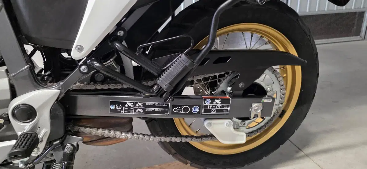Honda Transalp XL 700 V (2007 - 2013) (4)