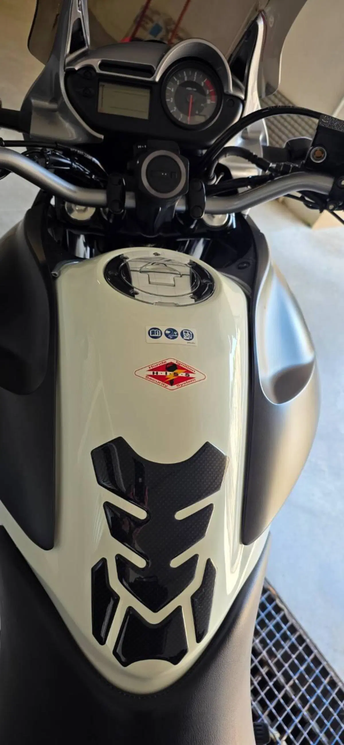 Honda Transalp XL 700 V (2007 - 2013) (5)