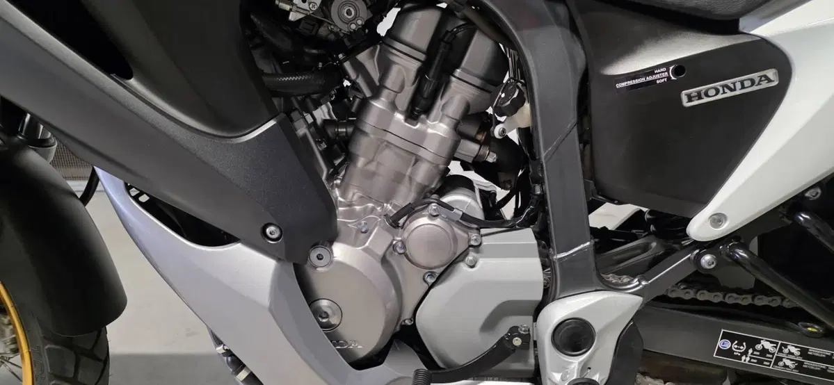 Honda Transalp XL 700 V (2007 - 2013) (7)