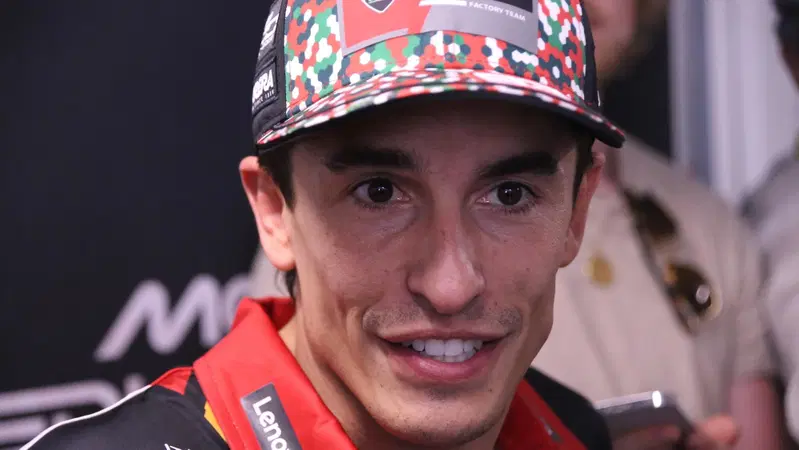 MotoGP 2026. GP d'Italia al Mugello. Marc M&aacute;rquez e l'esempio per far capire che sta meglio: "Dopo la Sprint ho potuto scrivere degli appunti su un quaderno, prima non potevo scrivere"