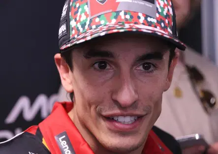 Marc Márquez e l'esempio per far capire che sta meglio: Dopo la Sprint ho potuto scrivere degli appunti su un quaderno, prima non potevo scrivere