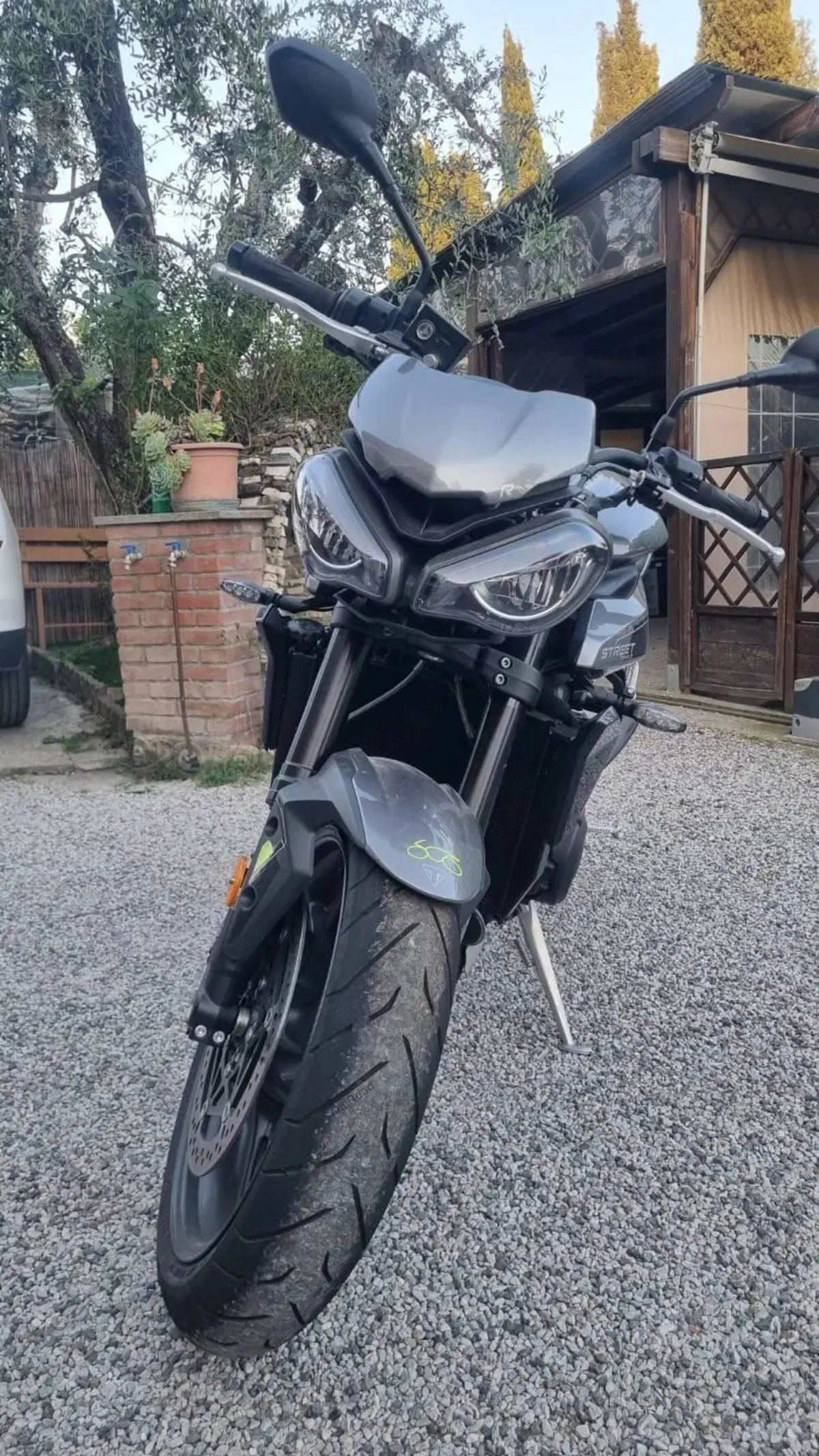 Triumph Street Triple 765 R (2023 - 26) (3)