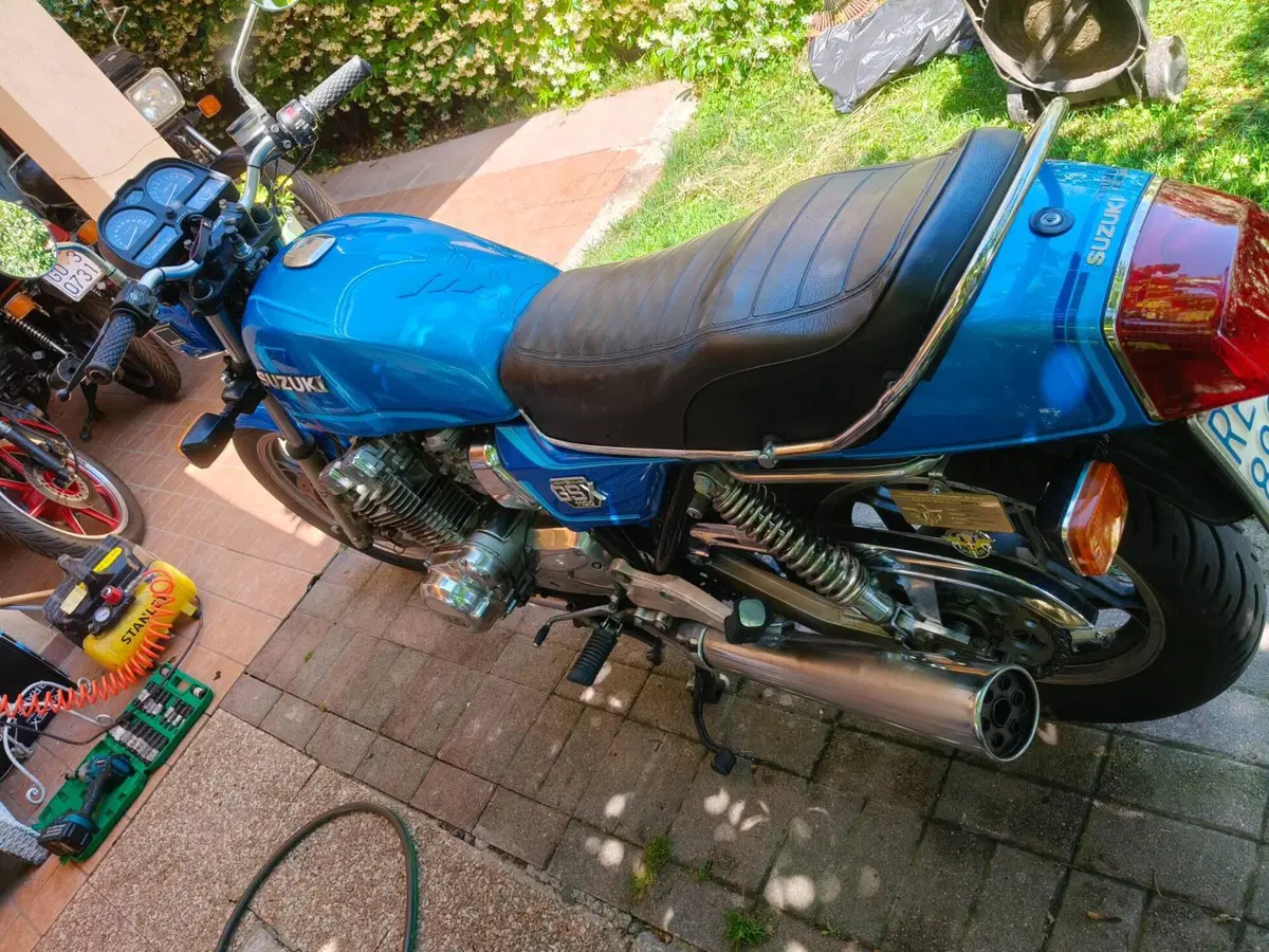 Suzuki GSX 1100 3 (9)