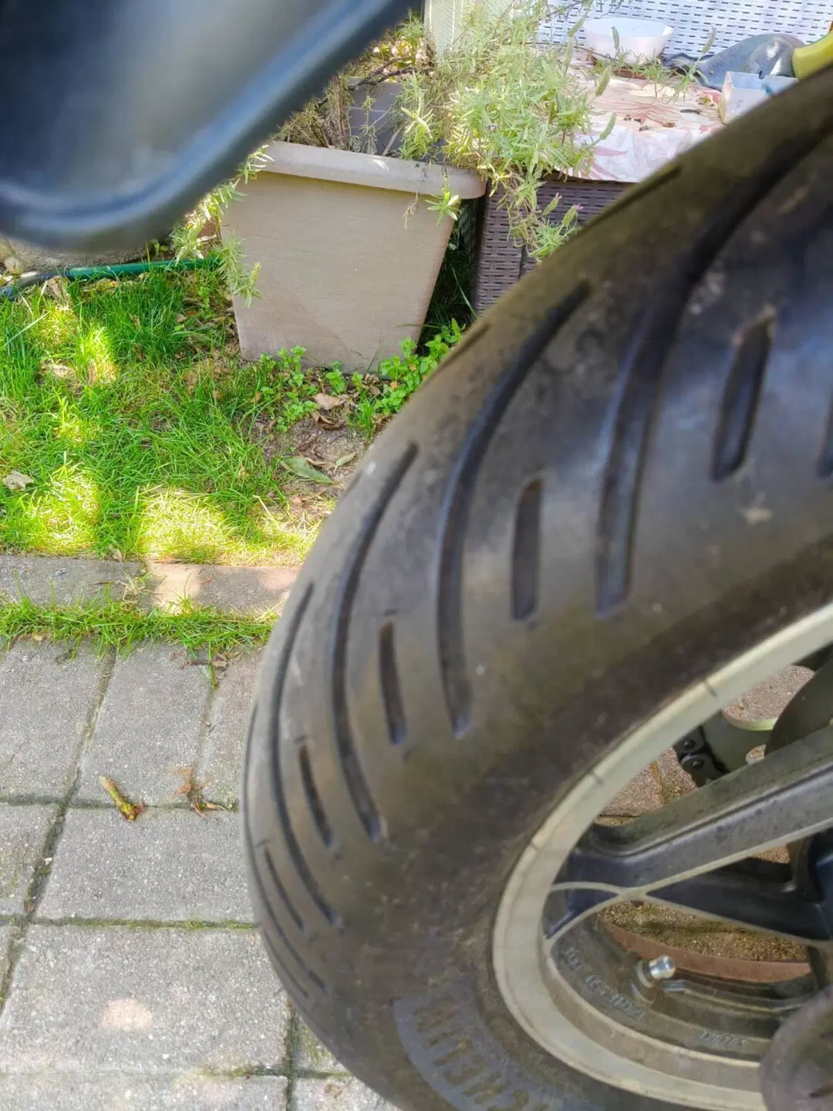 Suzuki GSX 1100 3 (16)