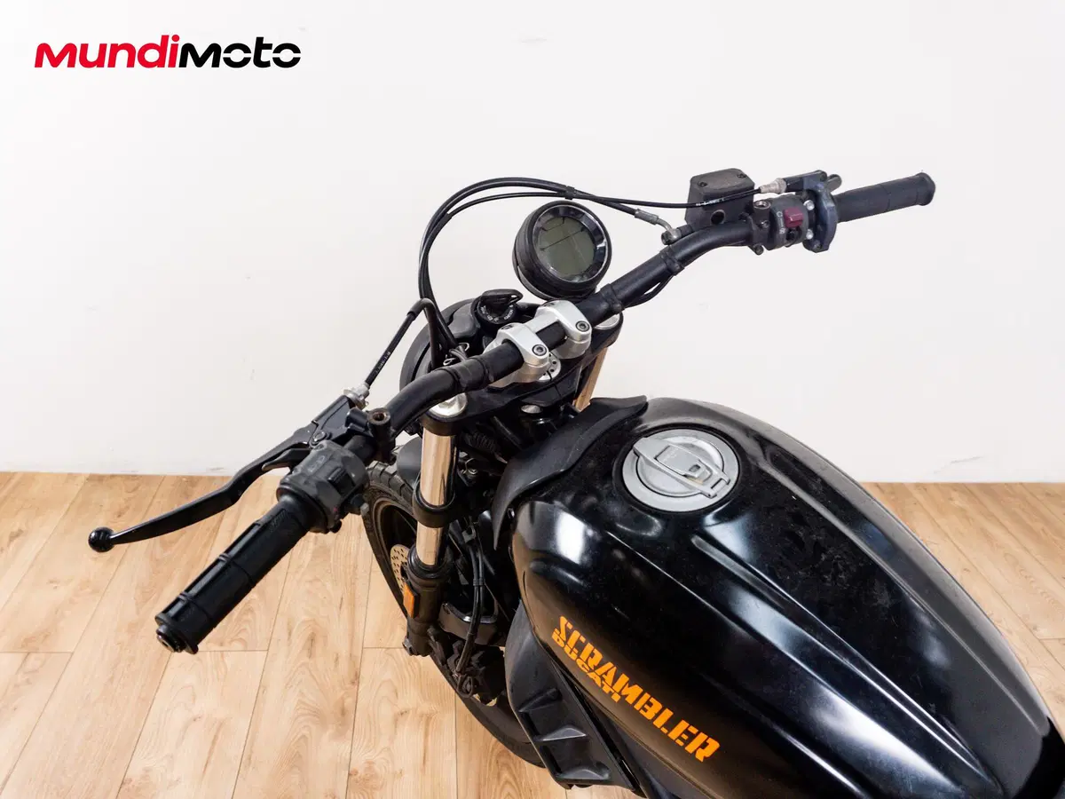 Ducati Scrambler 400 Sixty 2 (2016 - 21) (11)