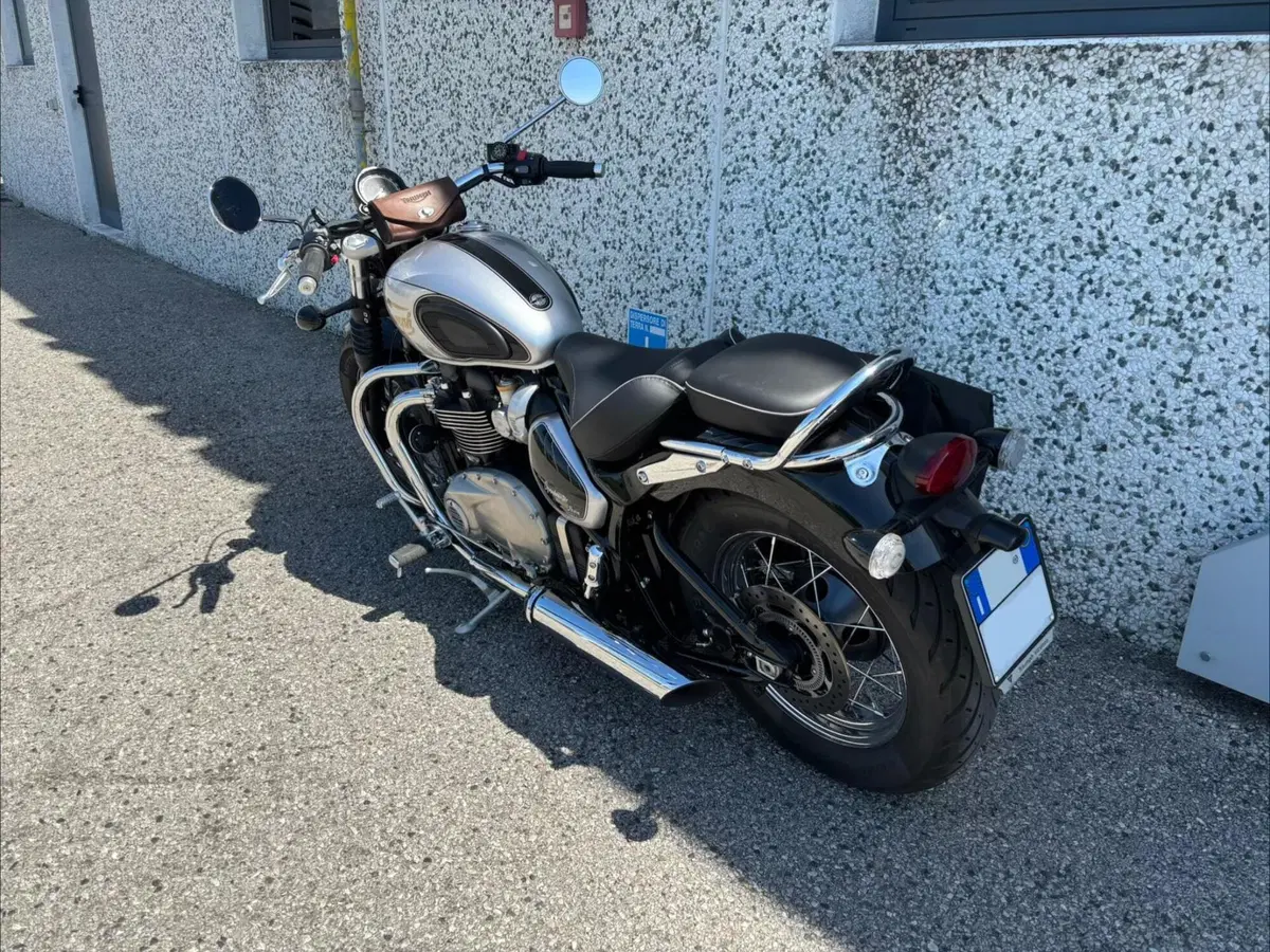 Triumph Bonneville Speedmaster 1200 Icon Edition (2025 - 26) (3)
